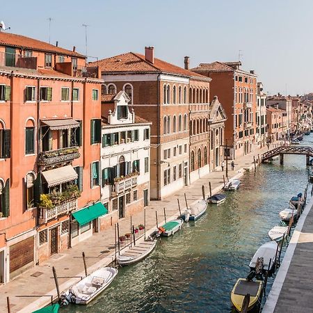 Sunny Nest Canal View In Venice Chic Movida Bagian luar foto